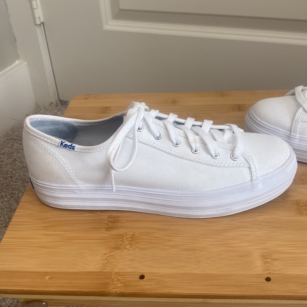 Ked’s Triple Kick White Canvas Sneaker Size 8 - Picture 6 of 15